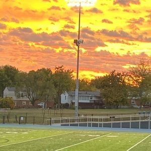 Meet your Posher, Dineya